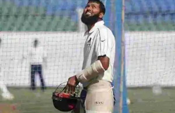 பயிற்சியாளர் ஜாபர் ராஜினாமா 