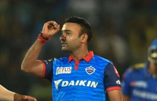  வயசானாலும் மாஸ்டர் தான்