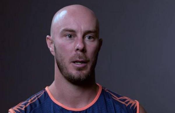  மறுபடியும் க்றிஸ் லின்