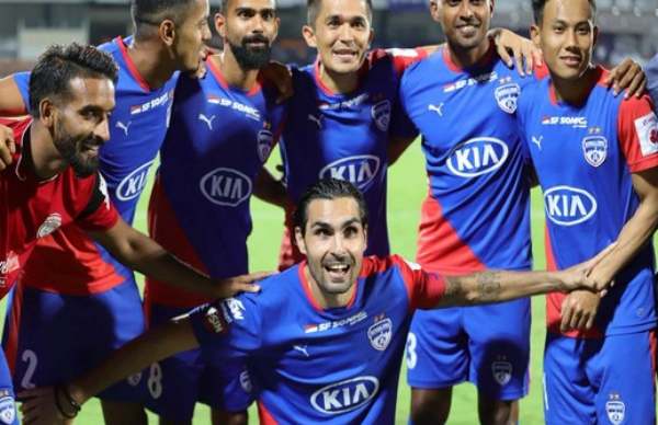 இரு அணிகளும் தீவிரம் 