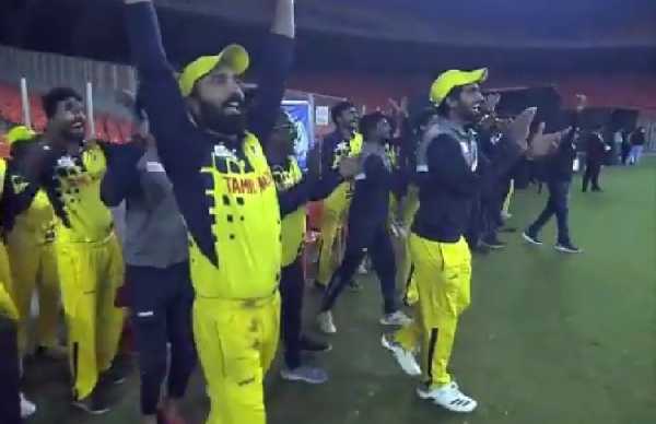 தமிழக வீரர் 