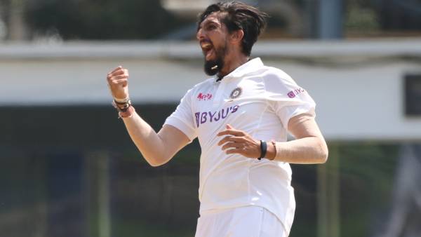 நடந்து கொண்டார் நடந்து கொண்டார்