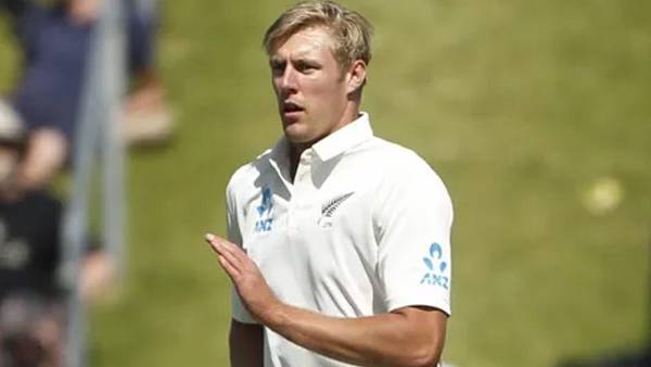 கோலி அப்படி கேட்கல