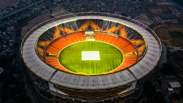 பிங்க் பால் 