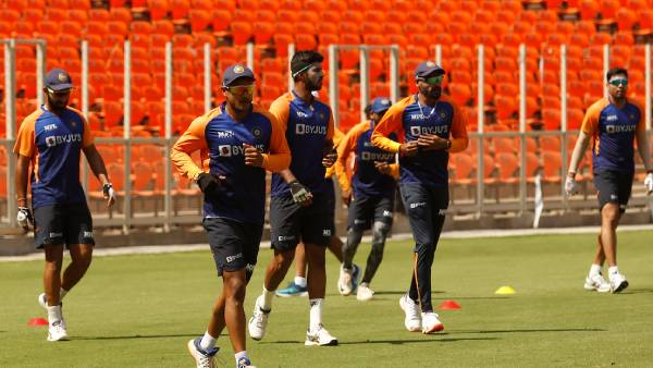 2 இந்திய அணிகள் 