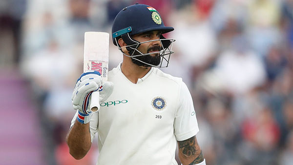 அமைதியாக இருந்தார் 