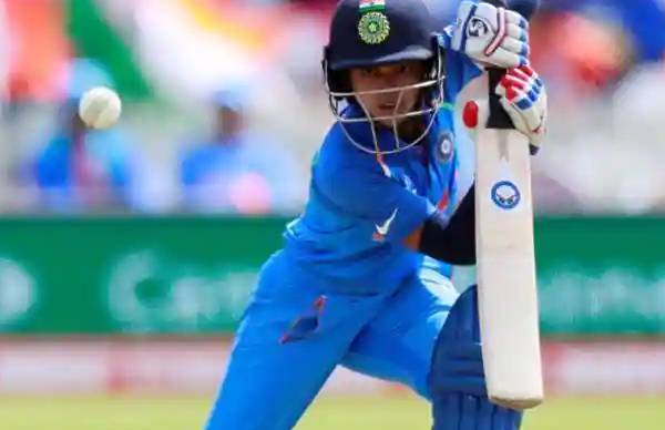 ஹர்மன்பிரீத் அரைசதம் 