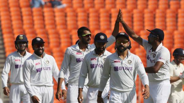 இங்கிலாந்து பேட்டிங் 