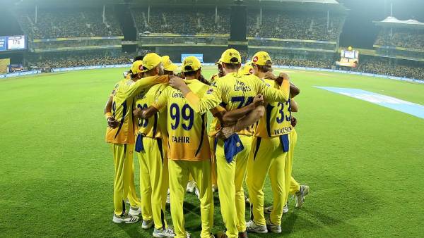 சி.எஸ்.கே அணி 