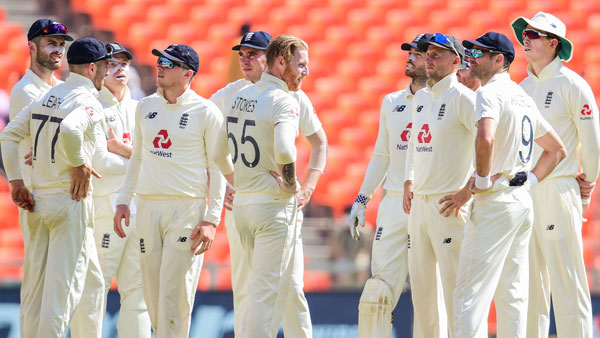 613 விக்கெட்டுகள் 