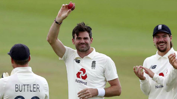 இங்கிலாந்து வீரர்கள் 