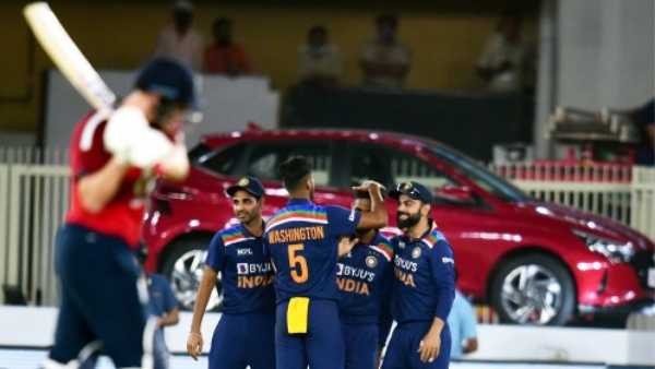  2 விக்கெட்டுகள் 