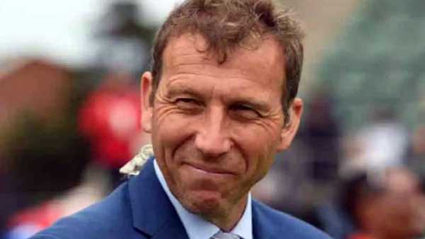 நெருக்கடி இல்லாத ஆட்டம் 