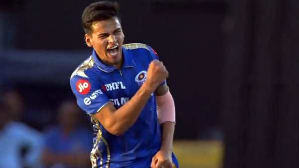 பயோ பபளில் ராகுல் சஹர் 