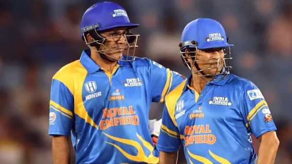 குஷியான ரசிகர்கள் 