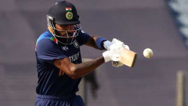 64 ரன்களை குவித்த பாண்டியா 