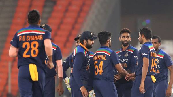 அணியின் நலன் முக்கியம் 