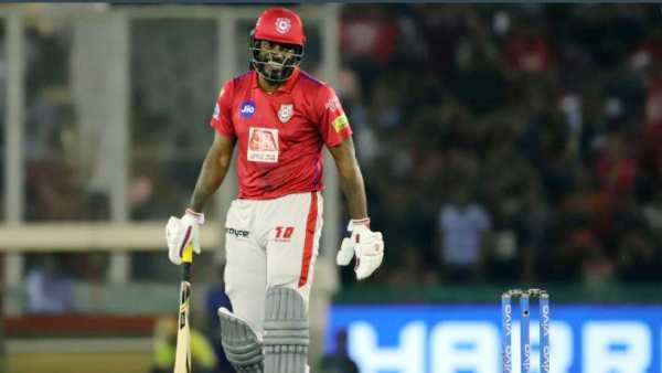 கெயில் அதிரடி 