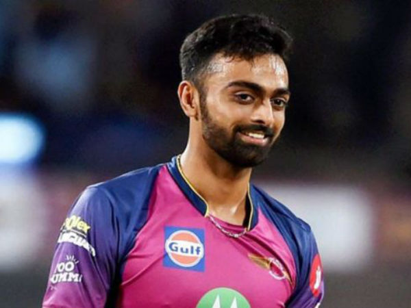 உனாத்கட் வலியுறுத்தல் 