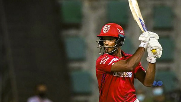 மயங்க் அவுட் 