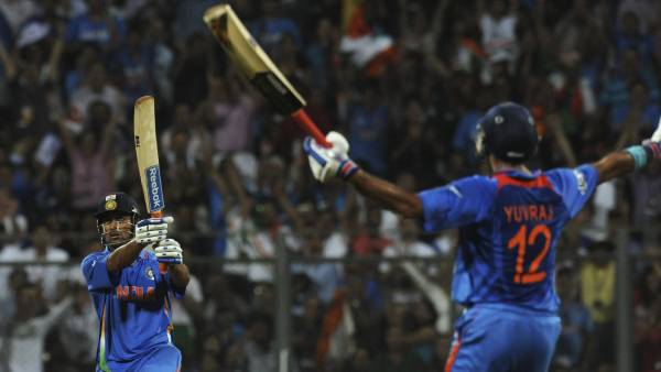 தன்னை தானே பேட்டி 