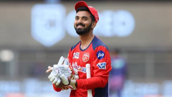 அசத்தல் பேட்டிங் 