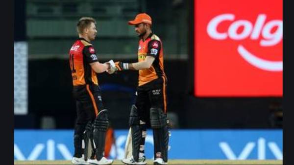 சாஹா -வார்னர் பார்ட்னர்ஷிப் 