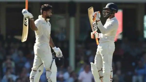 1,954 ரன்கள்