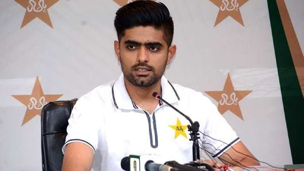 பாகிஸ்தான் கேப்டனுக்கு விருது 