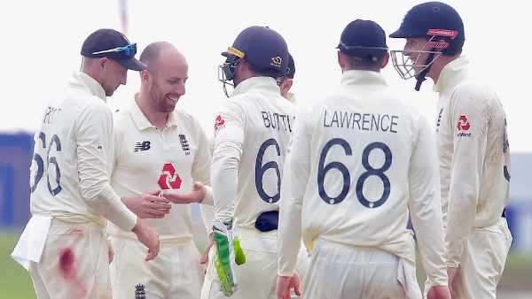 நிர்பந்தத்தில் இங்கிலாந்து