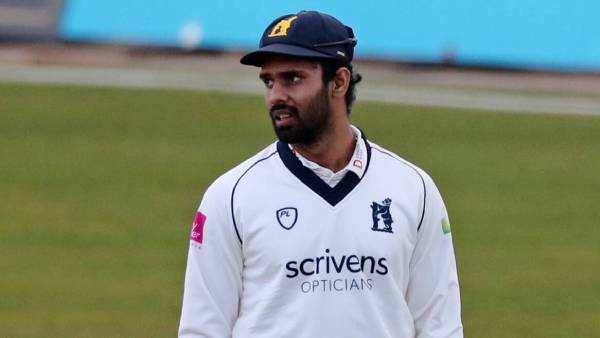 இங்கிலாந்தில் முகாம்