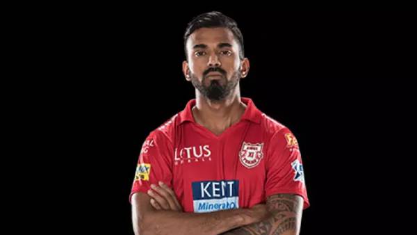 மருத்துவமனையில் அனுமதி