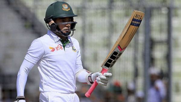  விக்கெட்டுகள் சரிவு