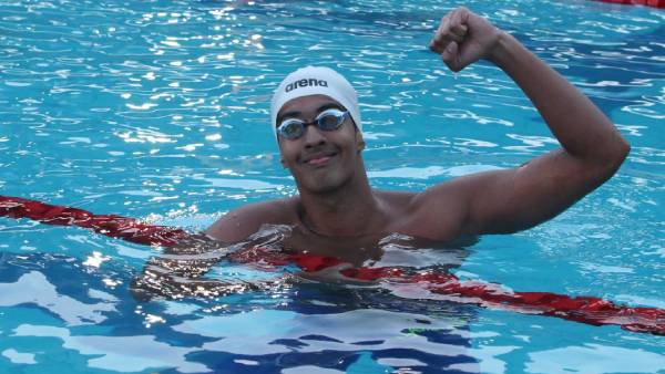 ஒரே நேரத்தில் 2 பேர்