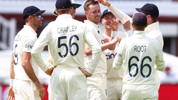  முதல் விக்கெட்