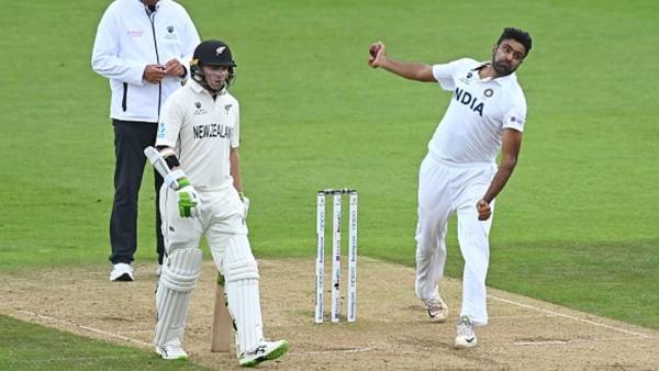  நான்கு விக்கெட்டுகள்