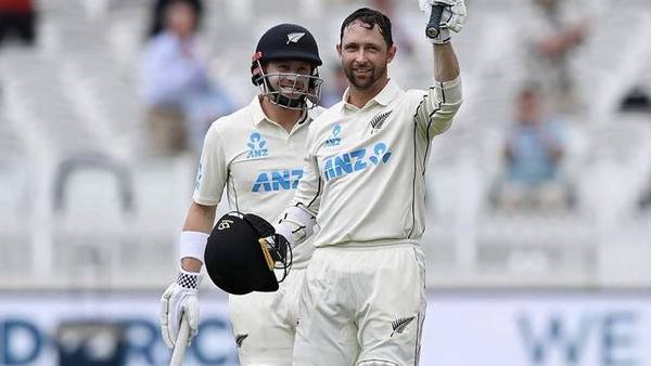 உற்றுநோக்கும் இந்திய அணி உற்றுநோக்கும் இந்திய அணி