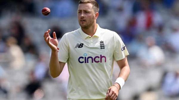 நான்கு விக்கெட்டுகள்