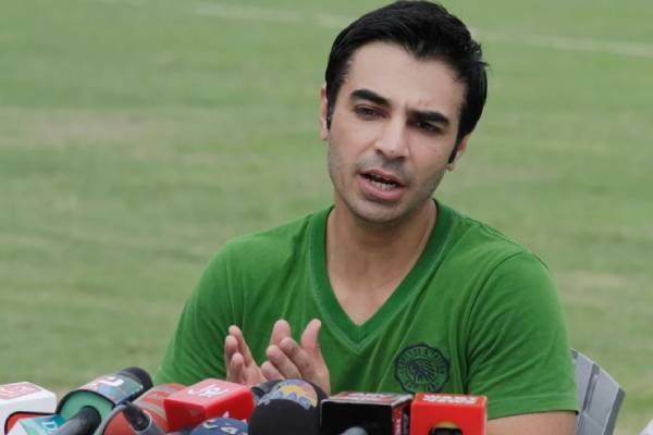  வெற்றிகரமான கேப்டன் யார்?