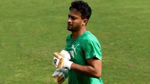  வீசி எறிந்த ஷகிப்