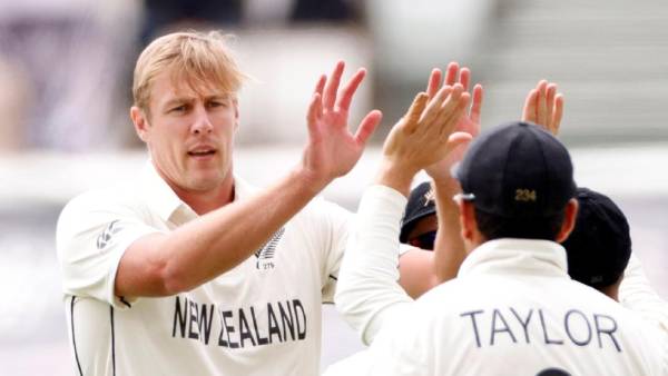 ஒவ்வொரு பந்துக்கும்