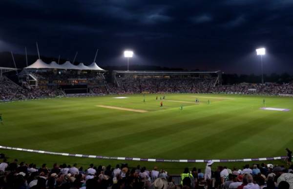 ரிசர்வ் நாள்