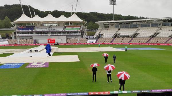  காலை 10:30 மணிக்கு