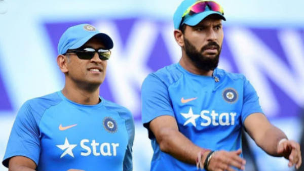 தோனி தலைமையில்