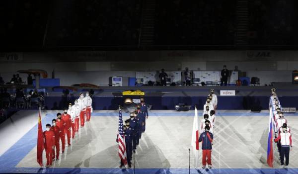 தலைவர்கள் பங்கேற்பு