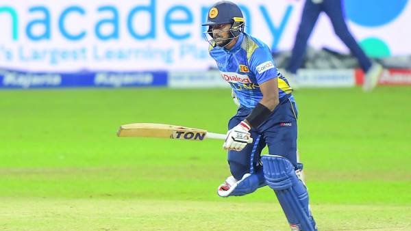 முதல் இன்னிங்ஸ் 