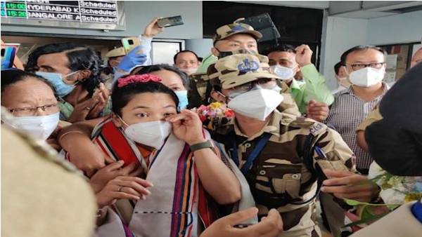 கண்ணீர் விட்டு கண்ணீர் விட்டு