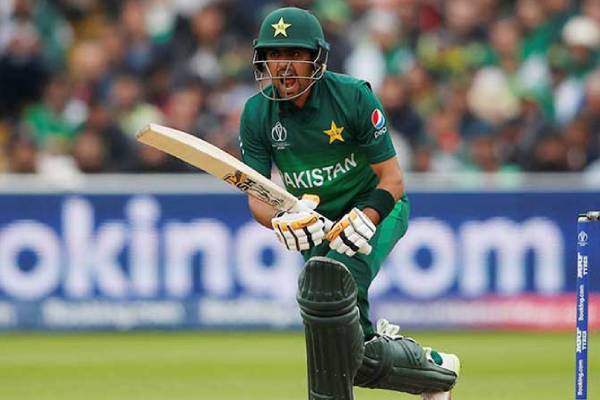  பாபர் அசம்