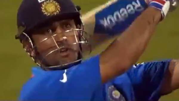  தோனி எனும் மிரட்டல் 