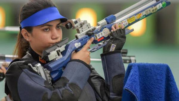  ஹாக்கியில் அபாரம்